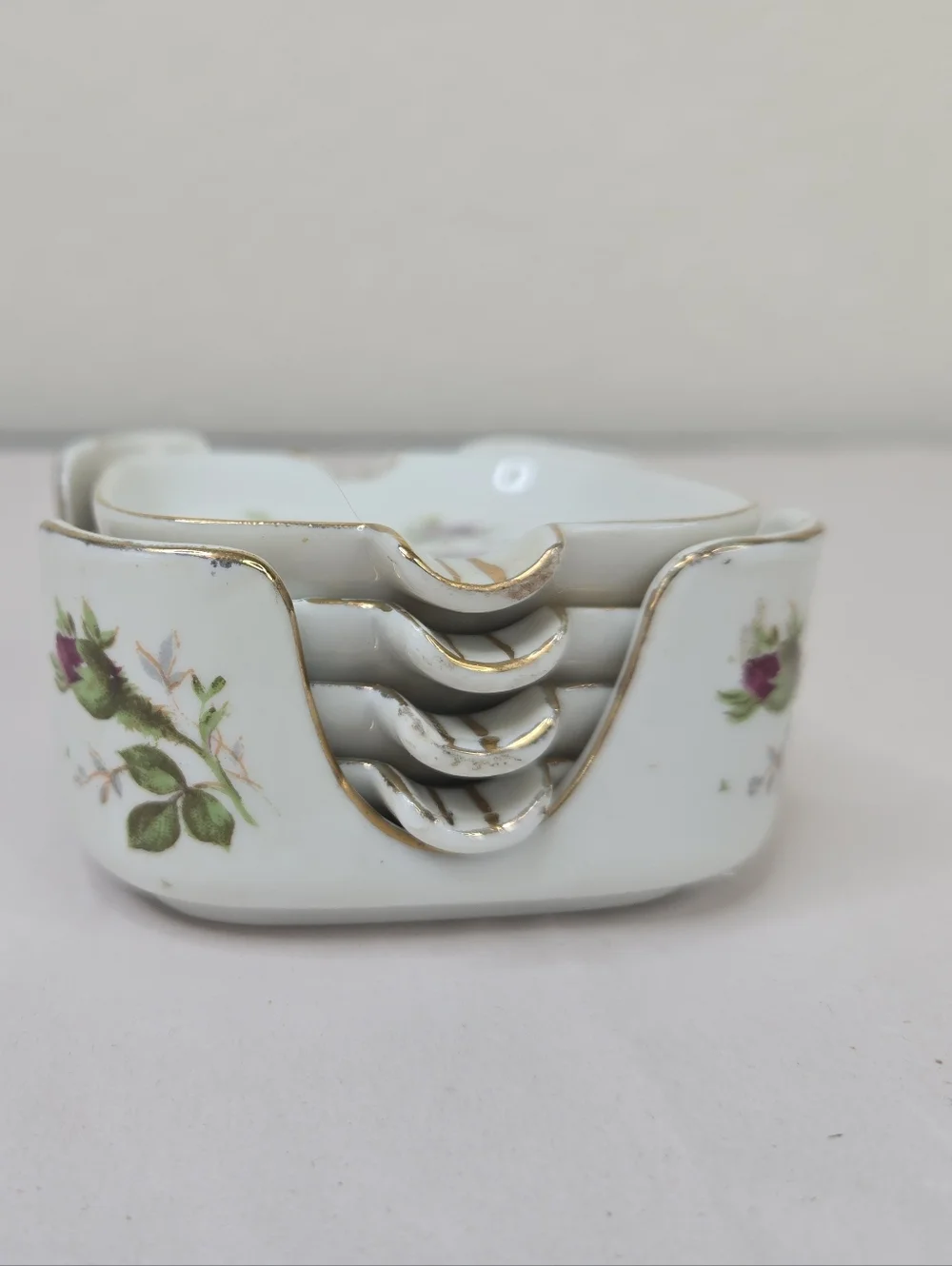 Vintage Set Of Individual Square Ashtrays Red Rose Buds Gold Trim Caddy Holder